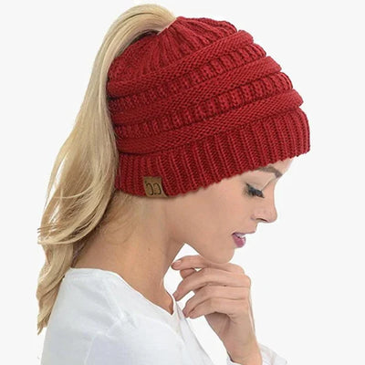 Damenmütze Winter mit Öffnung für Pferdeschwanz – Warme Strickmütze für kalte Tage 3