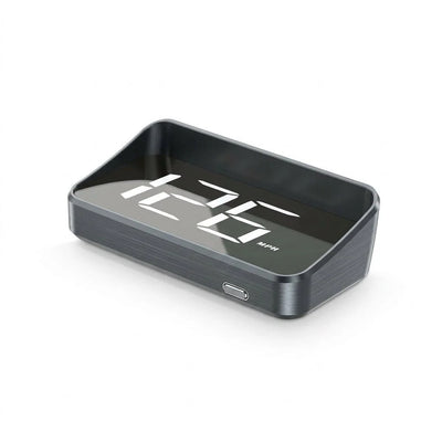 Digitaler Autotacho mit HUD-Projektion, der die Geschwindigkeit von 125 MPH anzeigt.