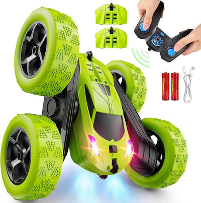 Grünes ferngesteuertes Stunt-Auto mit Fernbedienung, Batterien und Ladekabel